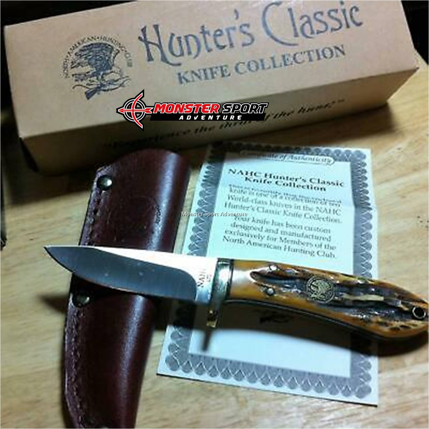 NAHC North America Hunter's Classic Fixed Blade Knife with Leather Sheath H1732