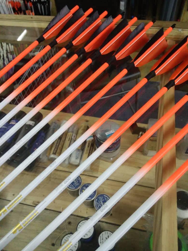 Traditonal Arrow Premium Pure Carbon Strong Linkboy Arrow Archery - 12pcs