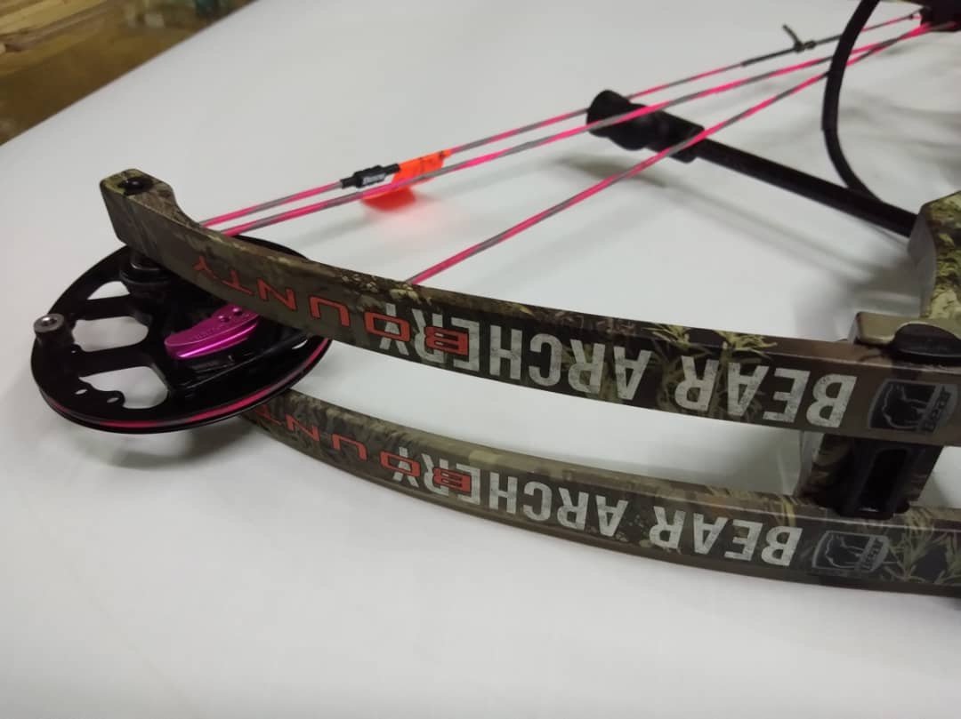Bear Bounty Compound Bow Complete Package